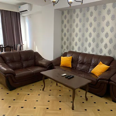 Apartment In The Center Of Yerevan Exterior photo